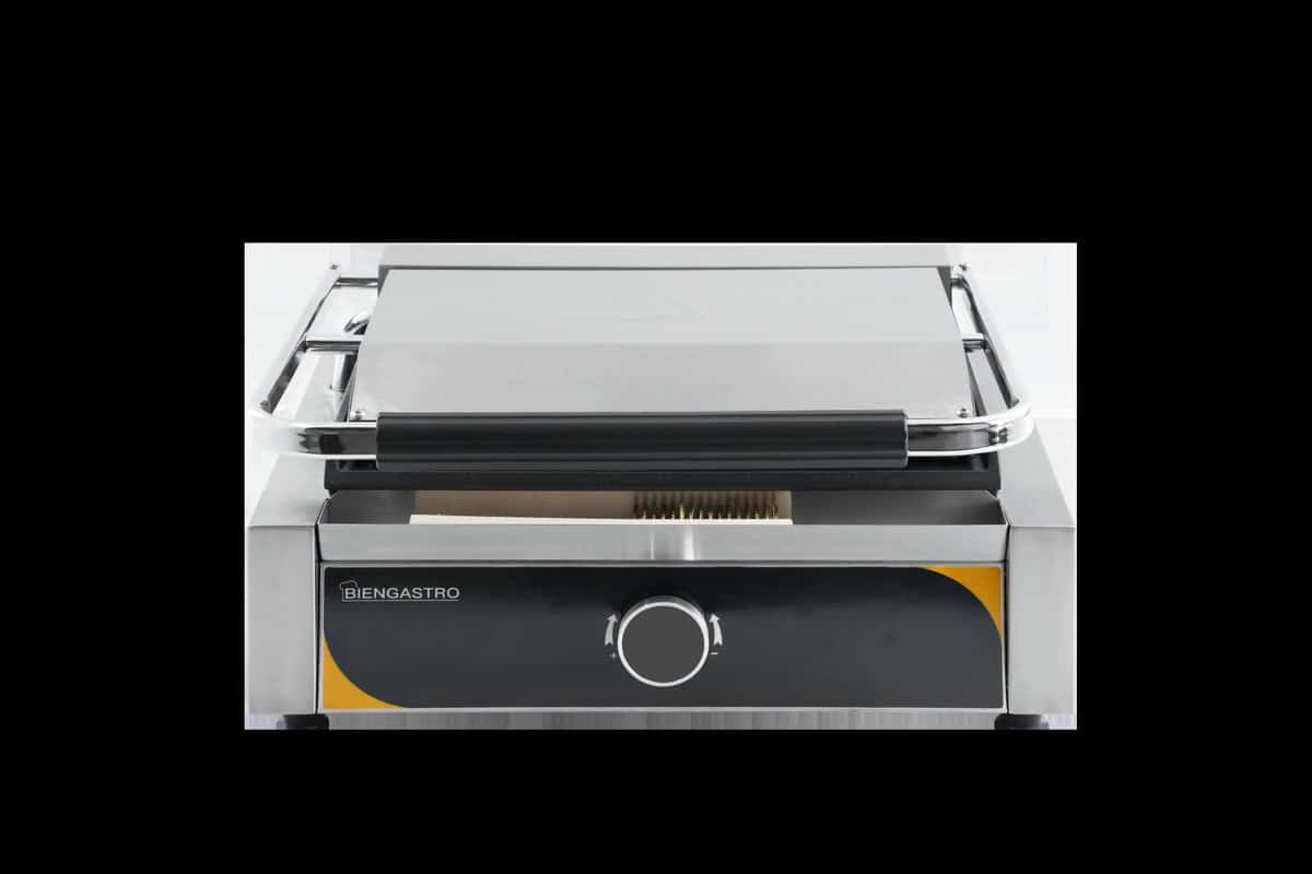Electric deck oven countertop model for small bakery