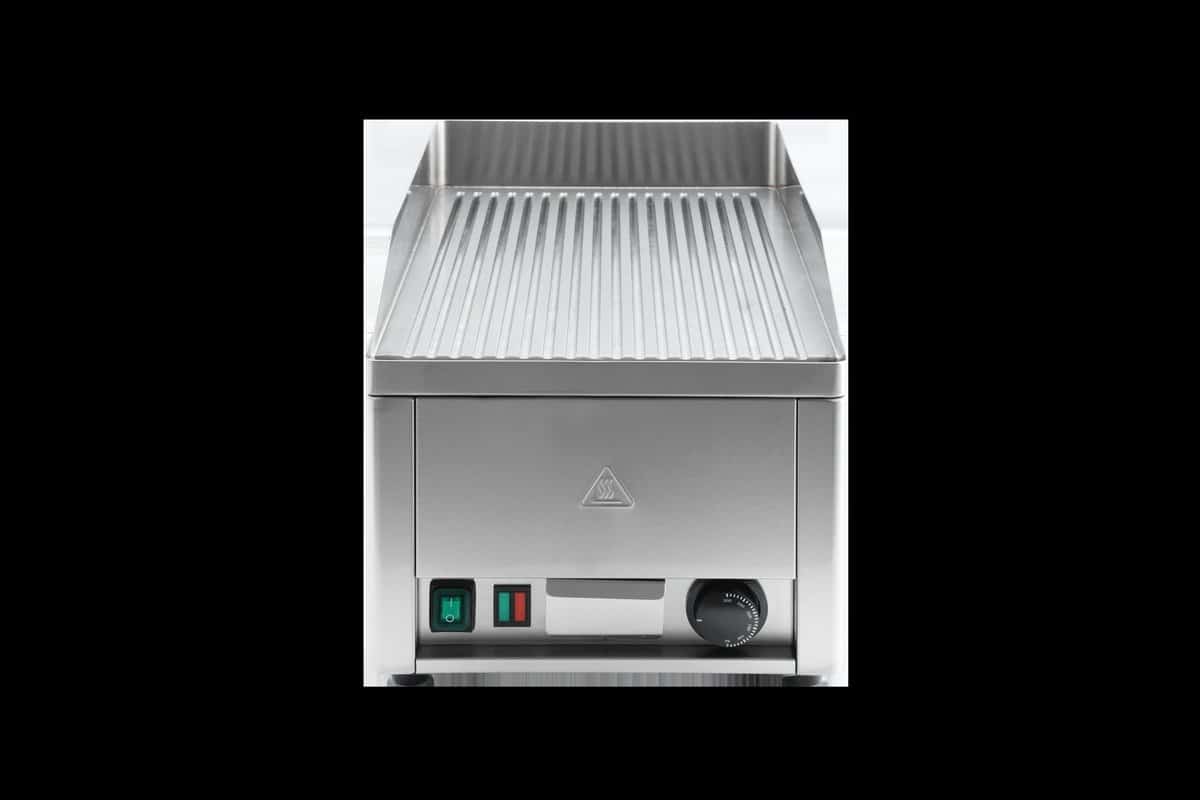 Multi-deck commercial oven for high-volume production